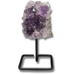 Unieke Amethist op standaard als energetische woondecoratie