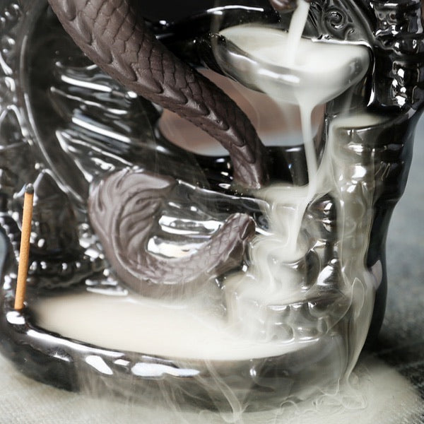 Wierookbrander in de vorm van een draak van 16 cm hoog, geschikt voor rustgevende wierookrituelen