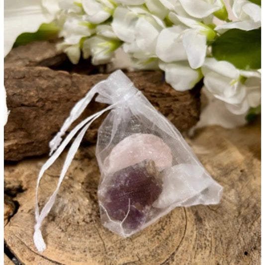 Spiritueel edelstenen setje in organza zakje als cadeau.