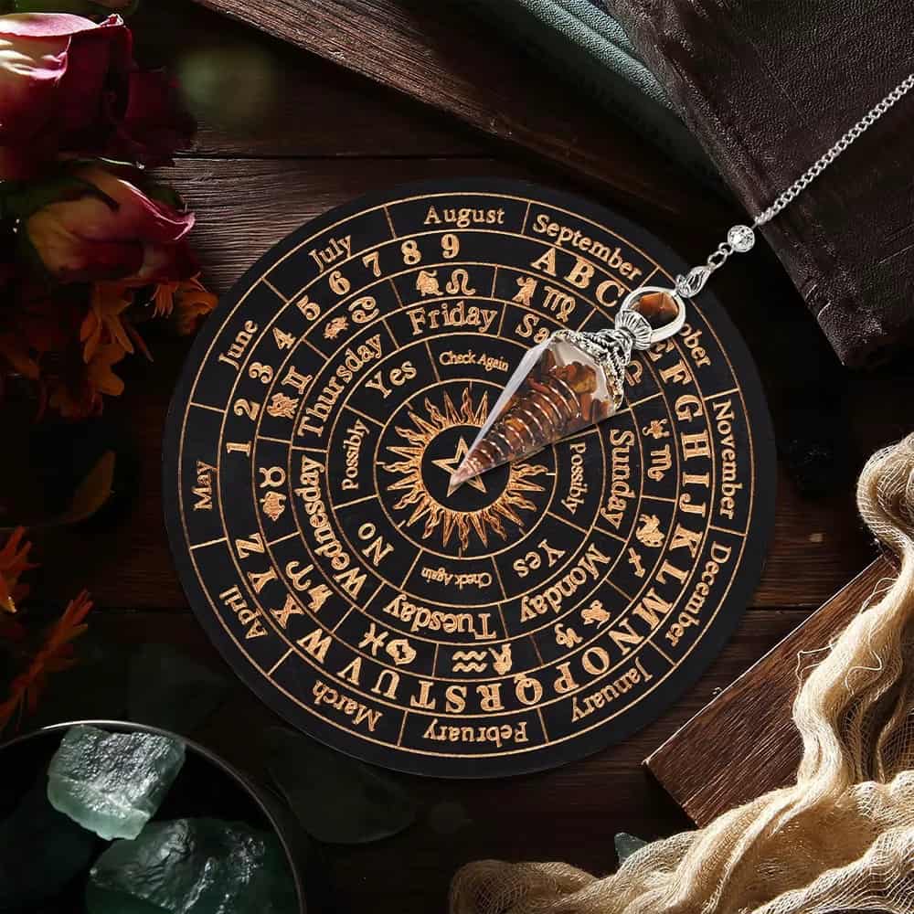 Pendelbord met dagen van de week en maanden